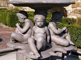 Springbrunnenfiguren Kinder